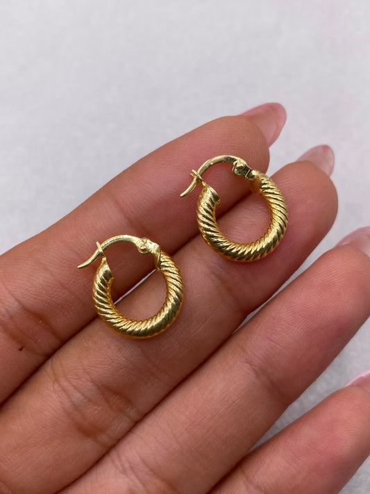 Candonga tubo entorchado Oro amarillo 18k 1,63 Gr / 1,5 Cm