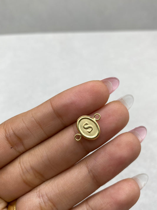 Herraje letra S ovalado (R) Oro amarillo 18k 0,33 Gr / 1,0 Cm
