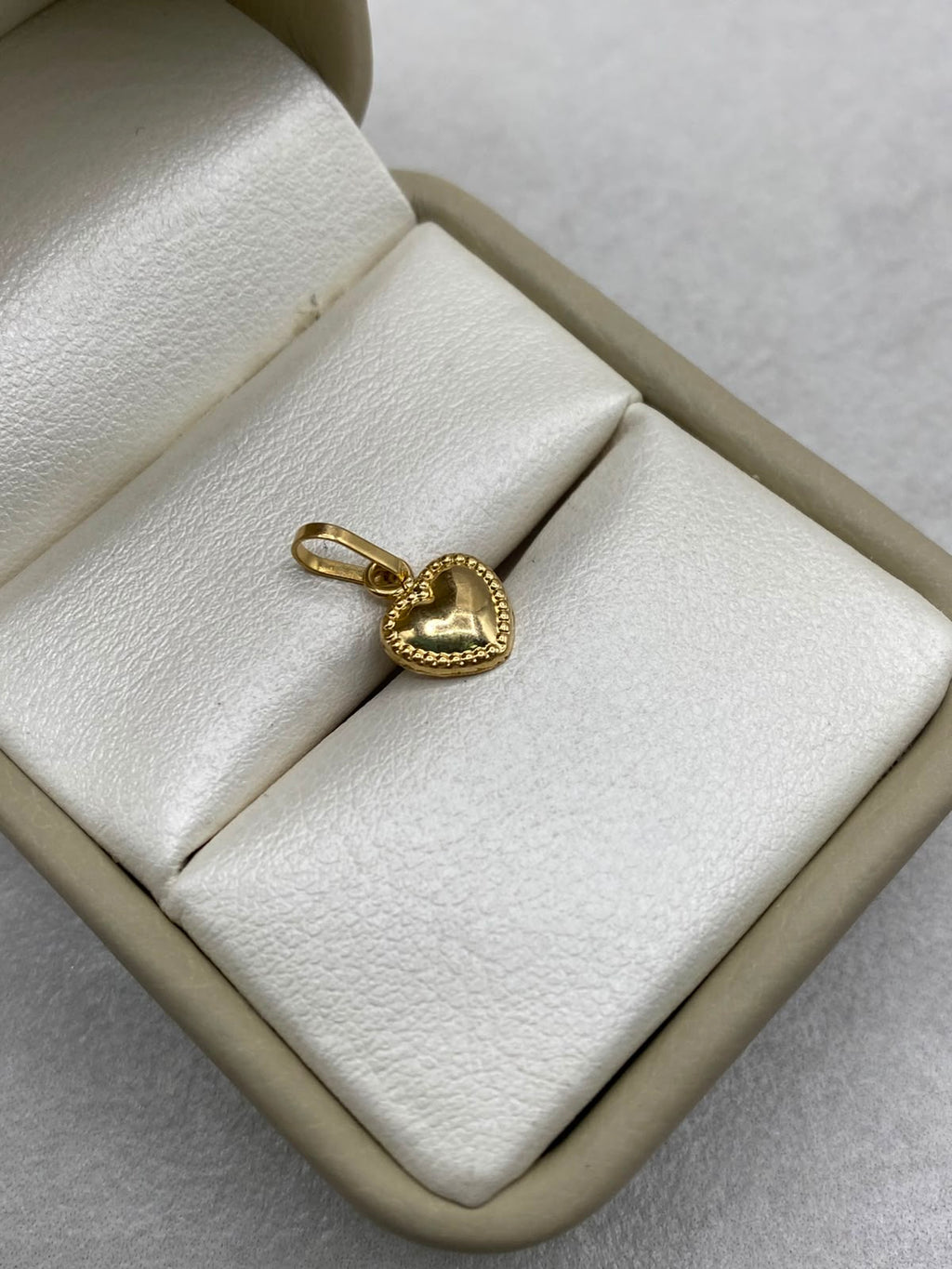 Dije Corazón Oro amarillo 18k 0,33 Gr / 1,5 Cm