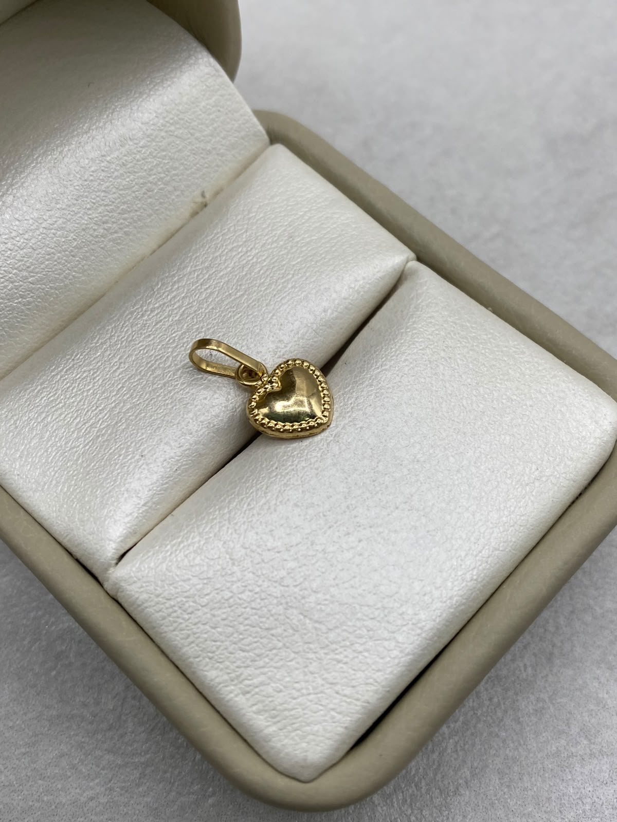 Dije Corazón Oro amarillo 18k 0,33 Gr / 1,5 Cm