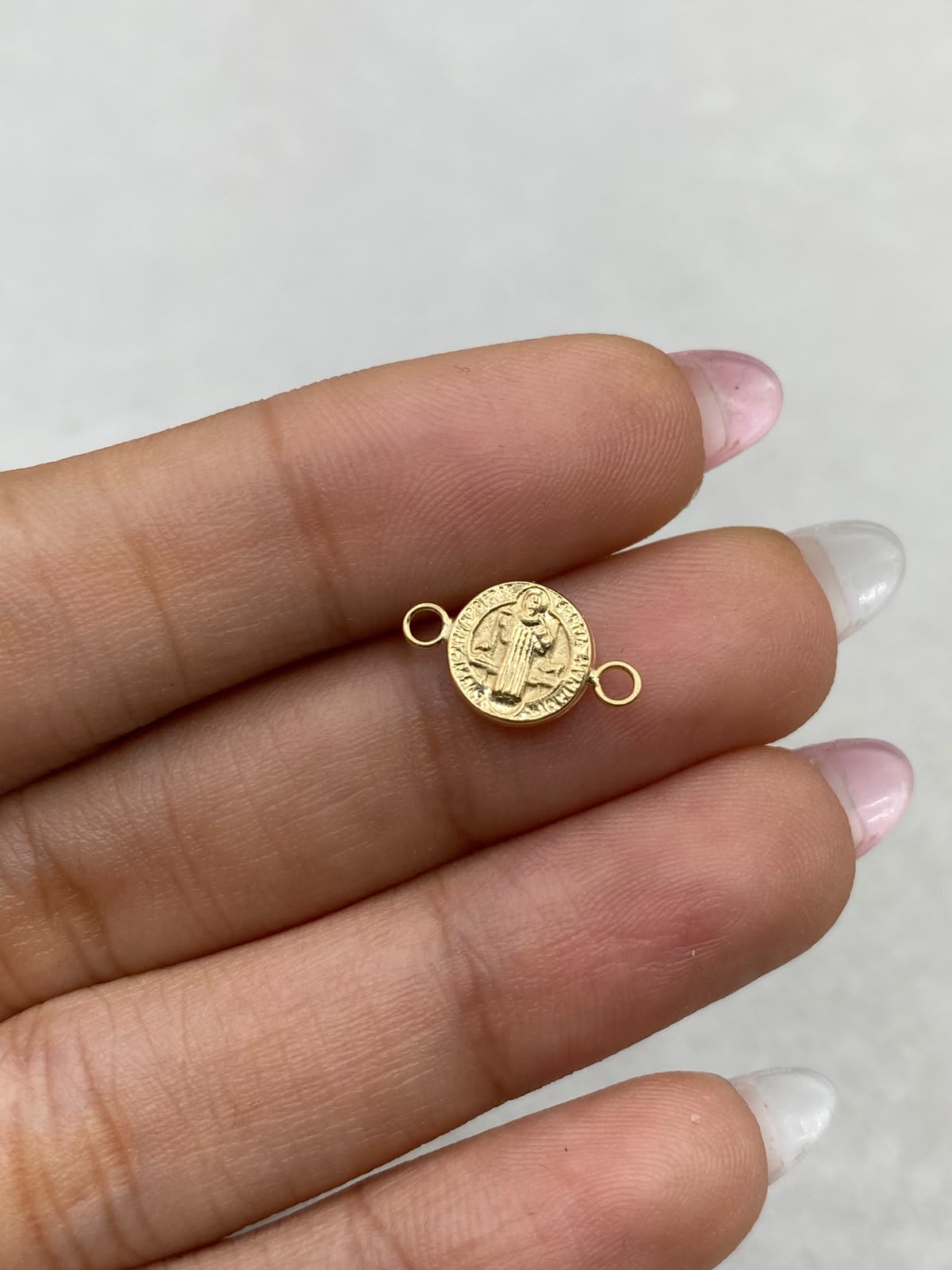 Herraje San Benito Oro amarillo 18k 0,32 Gr / 1,4 Cm
