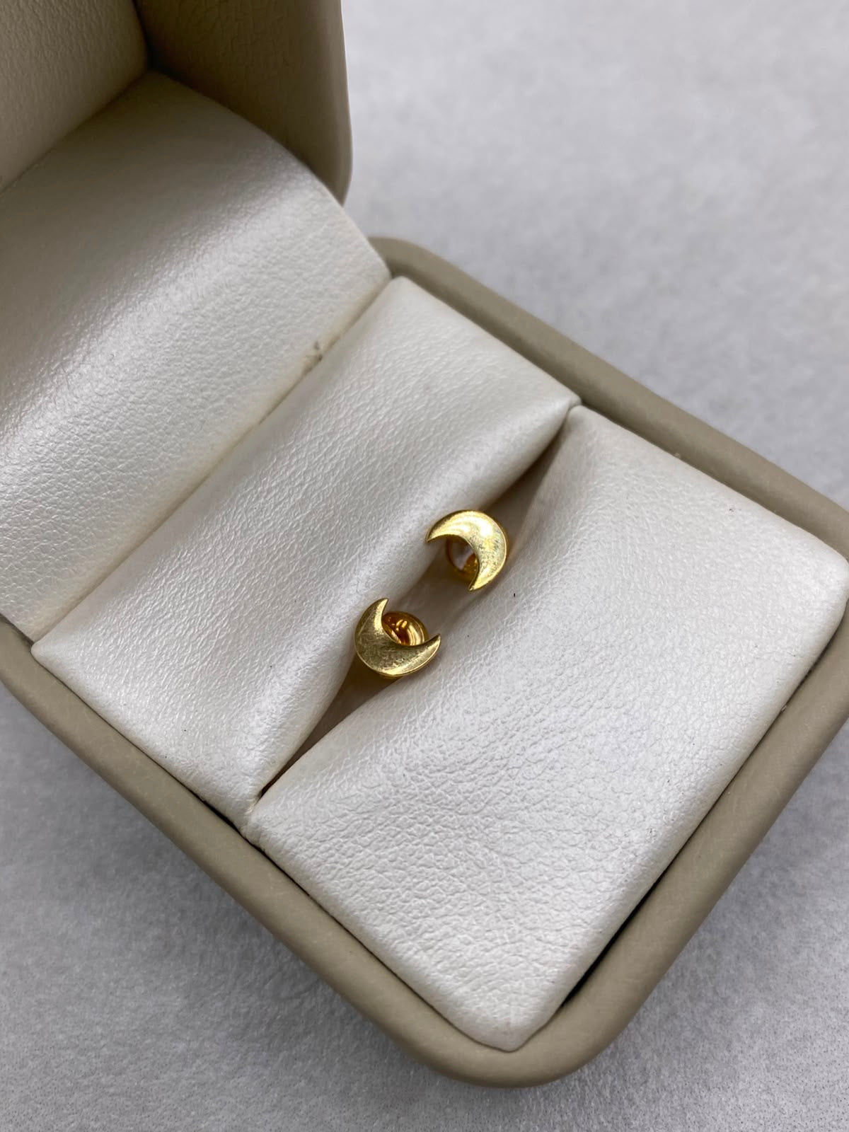 Topos media luna (r) Oro amarillo 18k 0,63 Gr / 5,0 mm