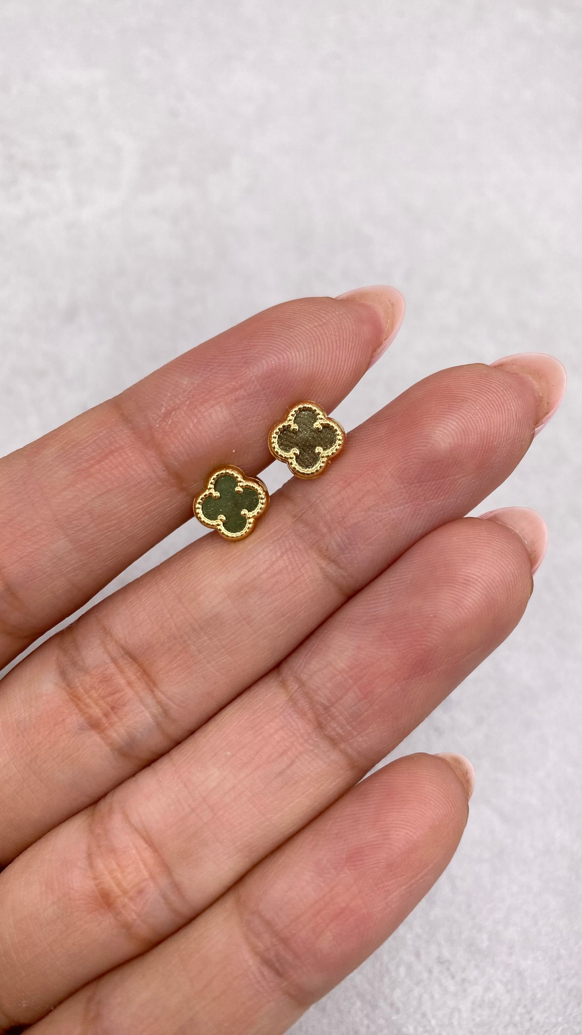 Topos Trebol diamantado Oro amarillo 18k 0,53 Gr / 6.7 mm