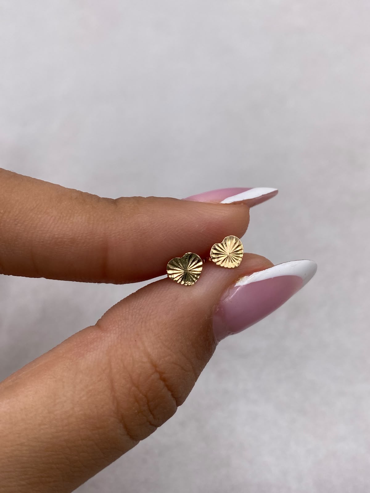 Topos corazon diamantados rayas  Oro amarillo 18k 0,45 Gr / 5,33 mm