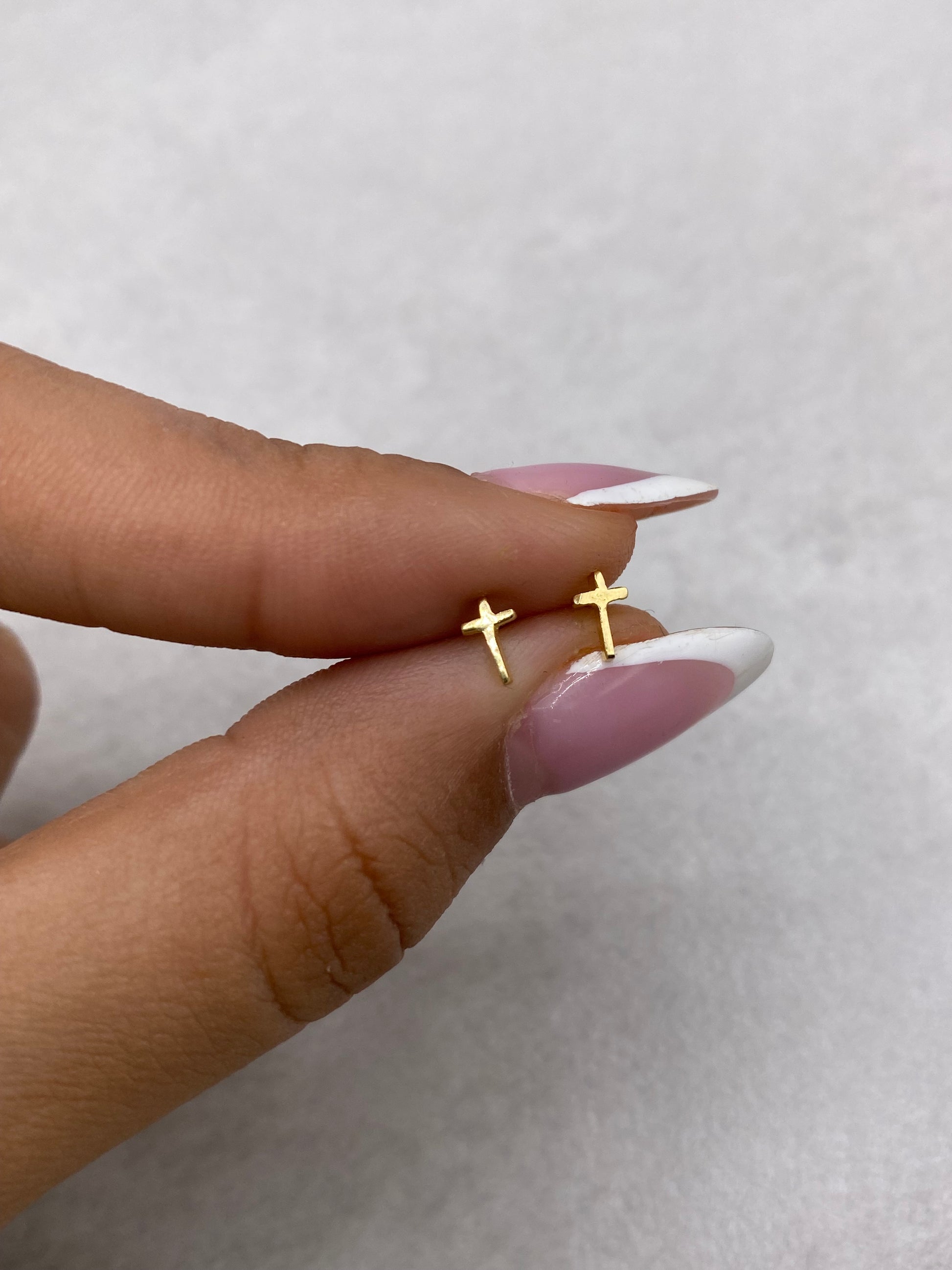 Topos cruz lisa mediana (r) Oro amarillo 18k 0,56 Gr / 3,61 mm