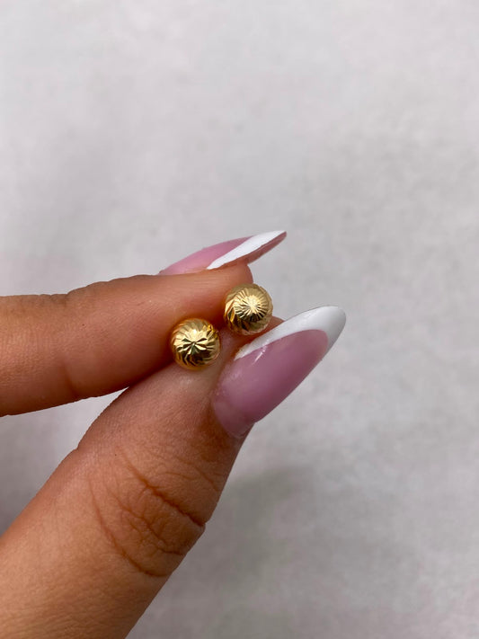Topos bola diamantada Oro amarillo 18k 0,73 Gr / 6 mm