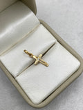 Dije curz centro circon blanco (R) Oro amarillo 18k 0,71 Gr / 8,69 mm / 2,0 Cm
