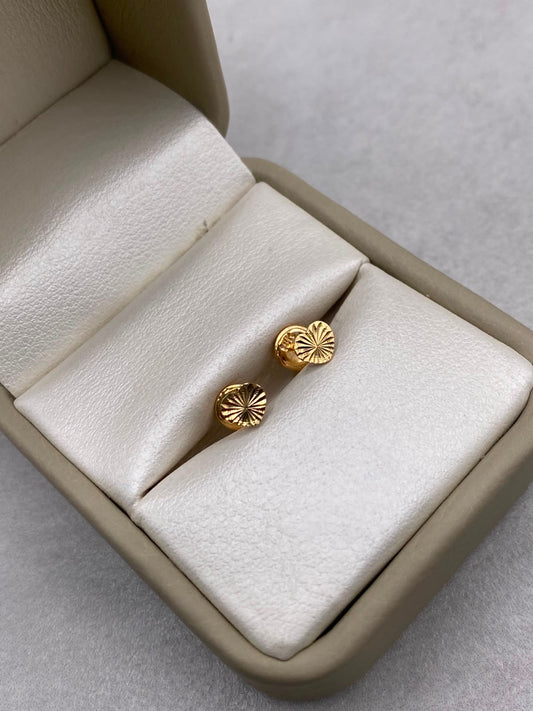 Topos corazon diamantados rayas  Oro amarillo 18k 0,45 Gr / 5,33 mm