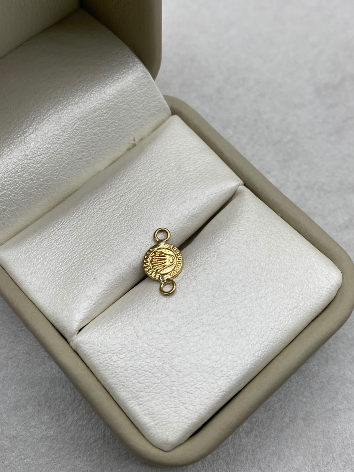 Herraje Corona RX Oro amarillo 18k 0,24 Gr / 1,3 Cm