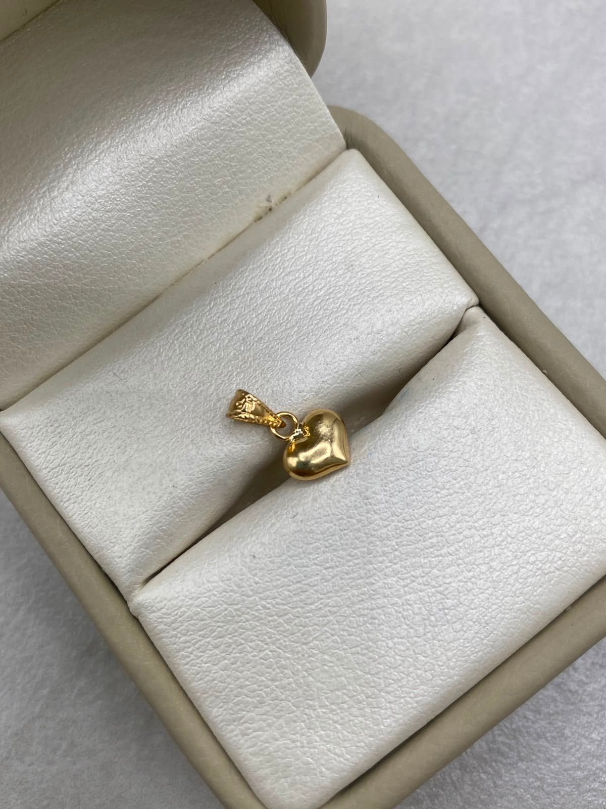Dije corazon inflado Oro amarillo 18k 0,26 Gr / 7,15 mm / 1,5 Cm