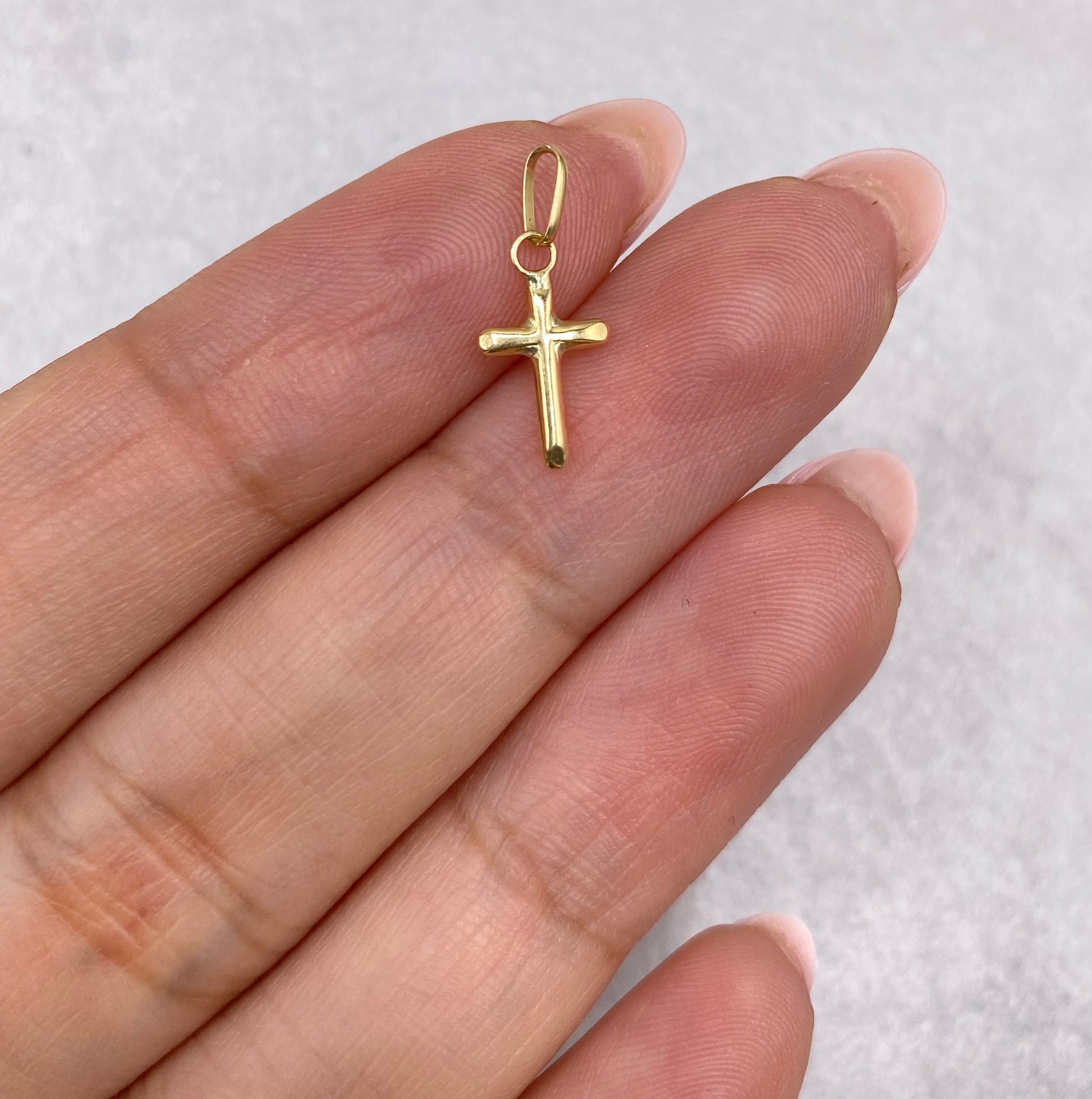 Dije Cruz Liso Oro amarillo 18k 0,14 Gr / 1,50 Cm