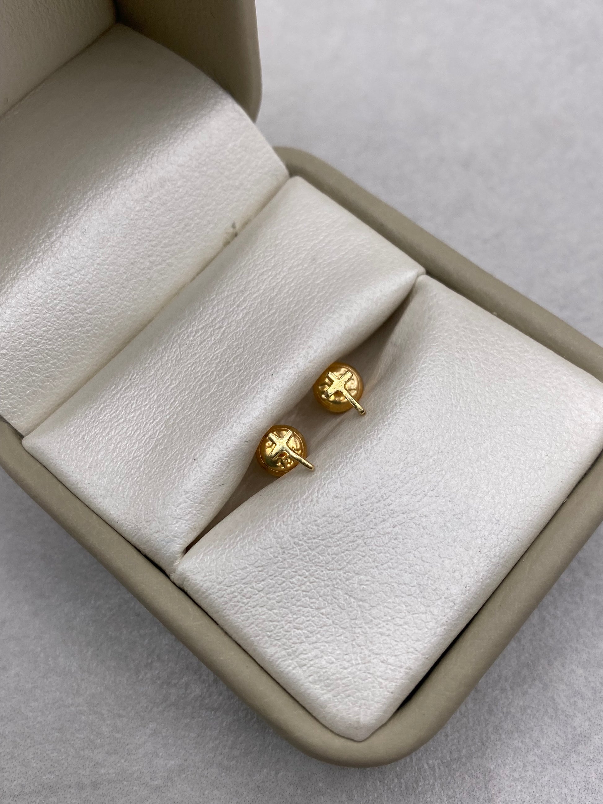Topos cruz lisa mediana (r) Oro amarillo 18k 0,56 Gr / 3,61 mm
