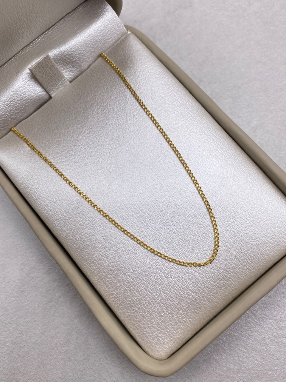 Cadena It cubana Oro amarillo 18k 1,50 Gr / 0,9 mm / 60 Cm