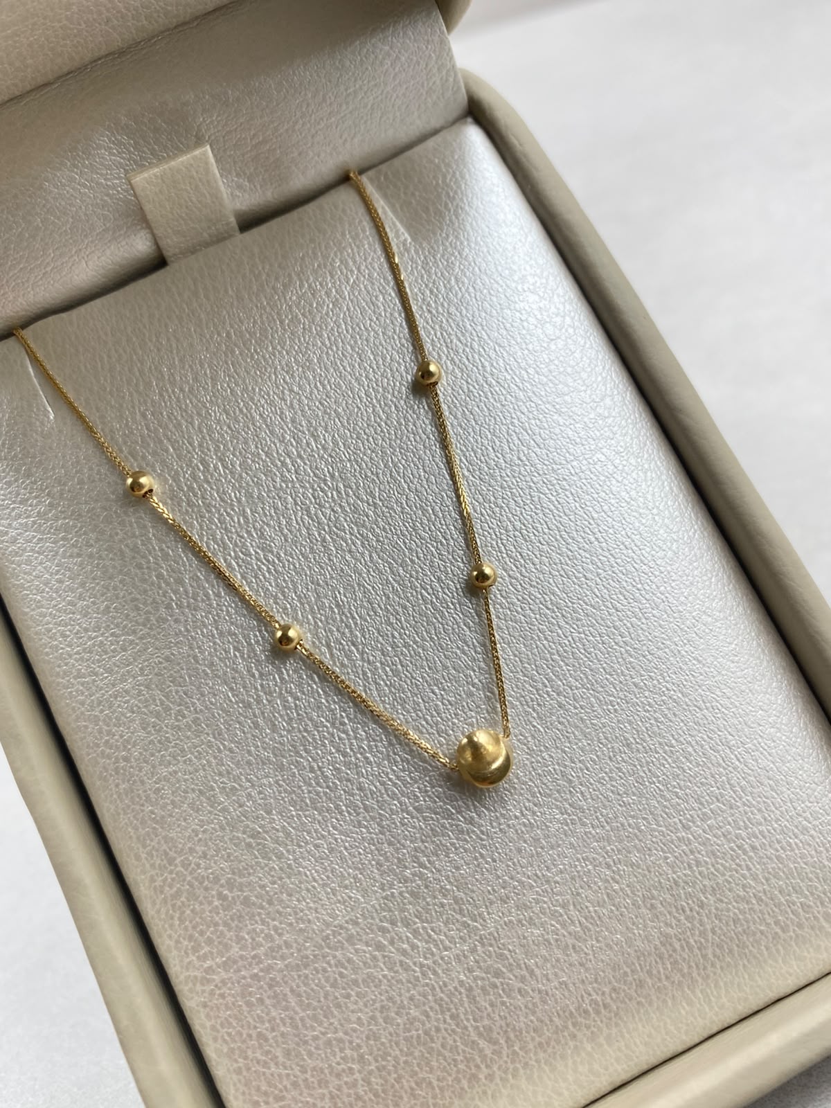 Pulso It franco con balines lisos Oro amarillo 18k +1 / 0,60 Gr / 1,0 mm / 19 Cm