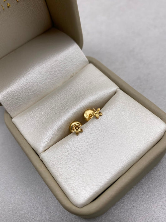 Topos flor rayas Oro amarillo 18k 0,48 Gr / 4,20 mm
