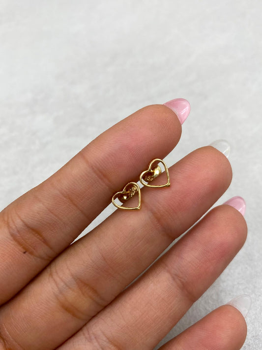 Topos silueta corazon Oro amarillo 18k 0,70 Gr / 7,74 mm
