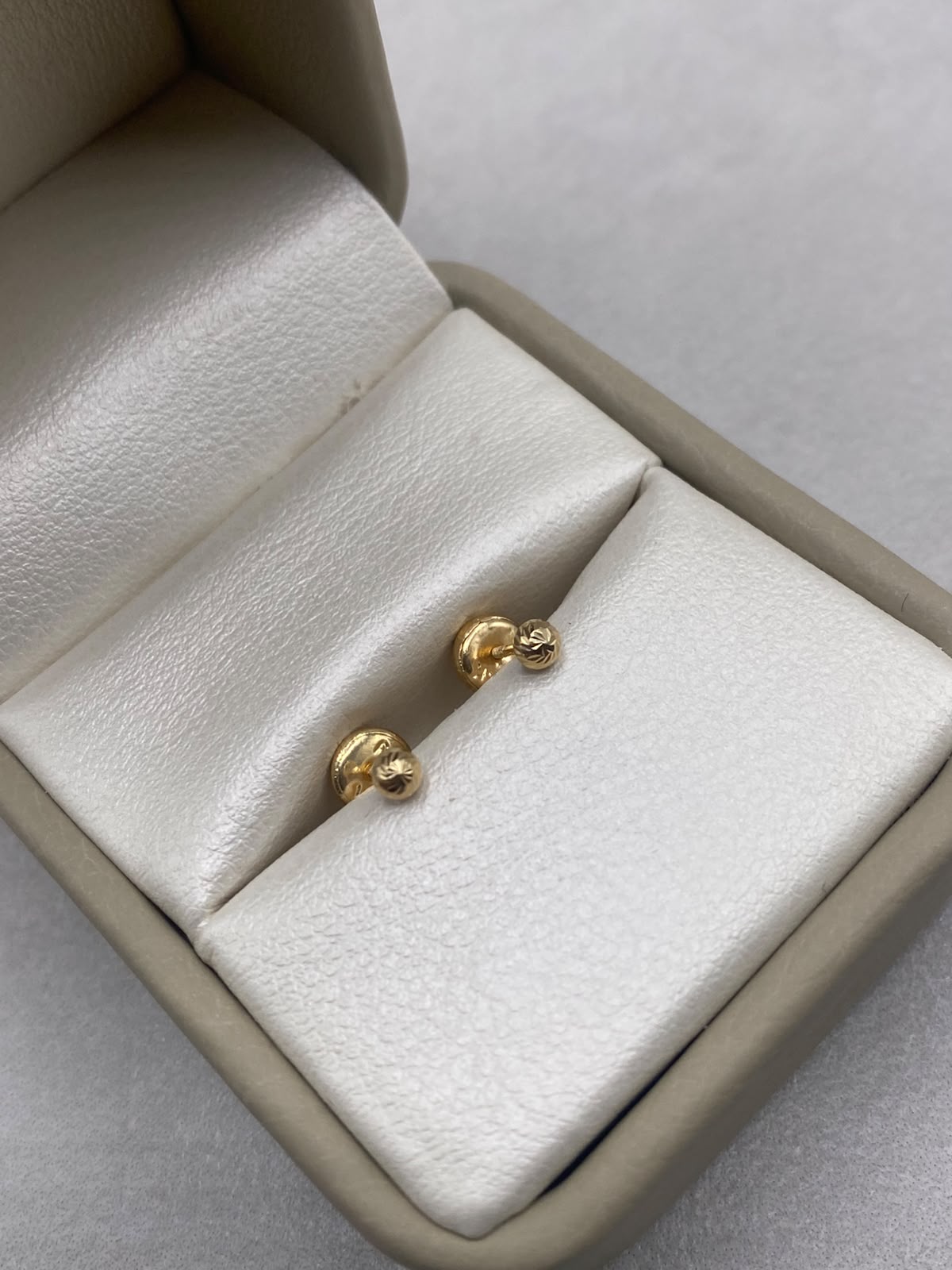 Topos bolas diamantados Oro amarillo 18k 0,41 Gr / 3 mm