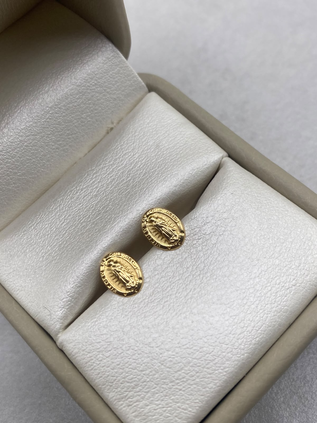 Topos virgen Guadalupe Oro amarillo 18k 0,65 Gr / 6 mm