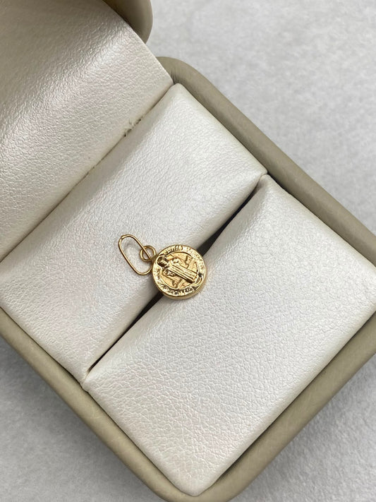 Dije san benito redondo  Oro amarillo 18k 0,38 Gr / 8 mm / 1,5 Cm