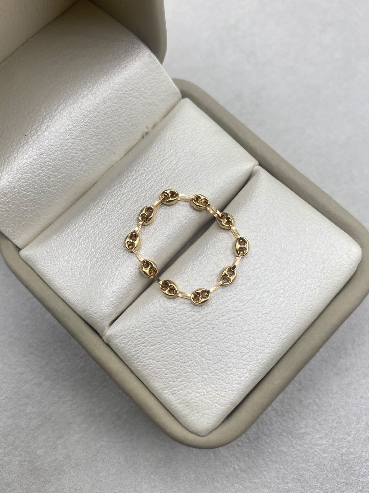Anillo GC  Oro amarillo 18k / Talla 6 1/2 / 0,46 Gr