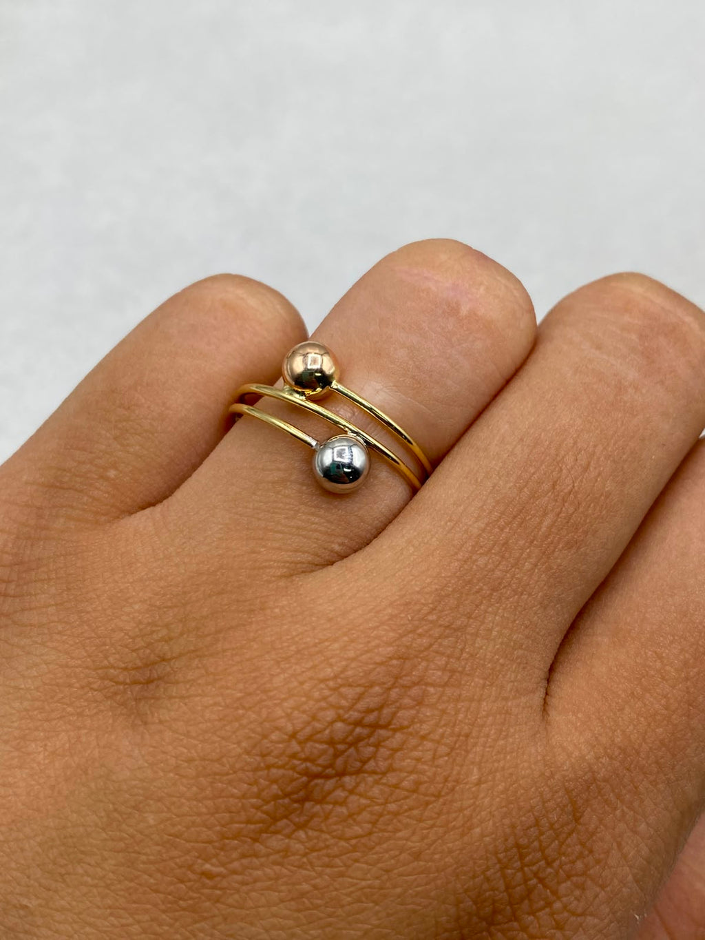 Anillo bola lisa Oro blanco y Oro rosa 18k / Talla 6 / 1,47 Gr / 2 mm