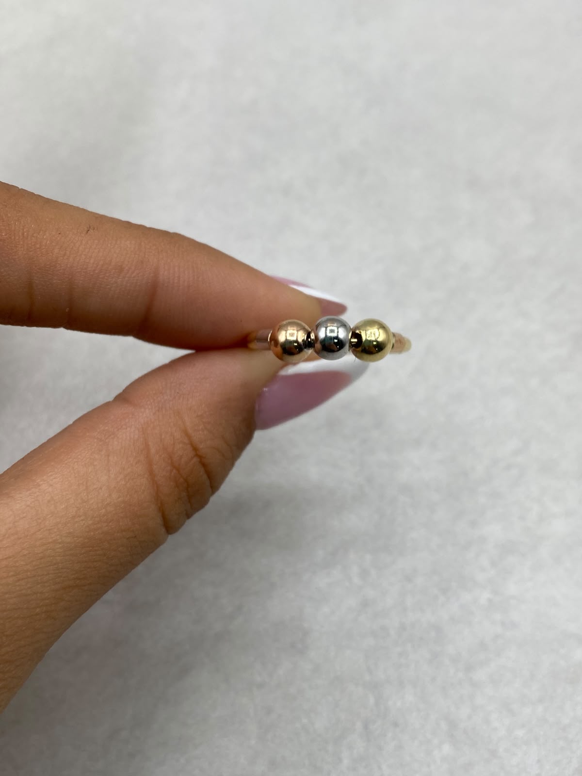 Anillo bola lisas  Tres oros 18k / Talla 5 / 1,05 Gr / 1,85 mm