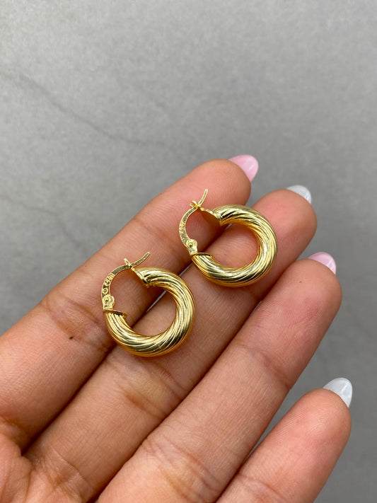 Candonga entorchada Oro amarillo 18k 2,55 Gr / 2 Cm