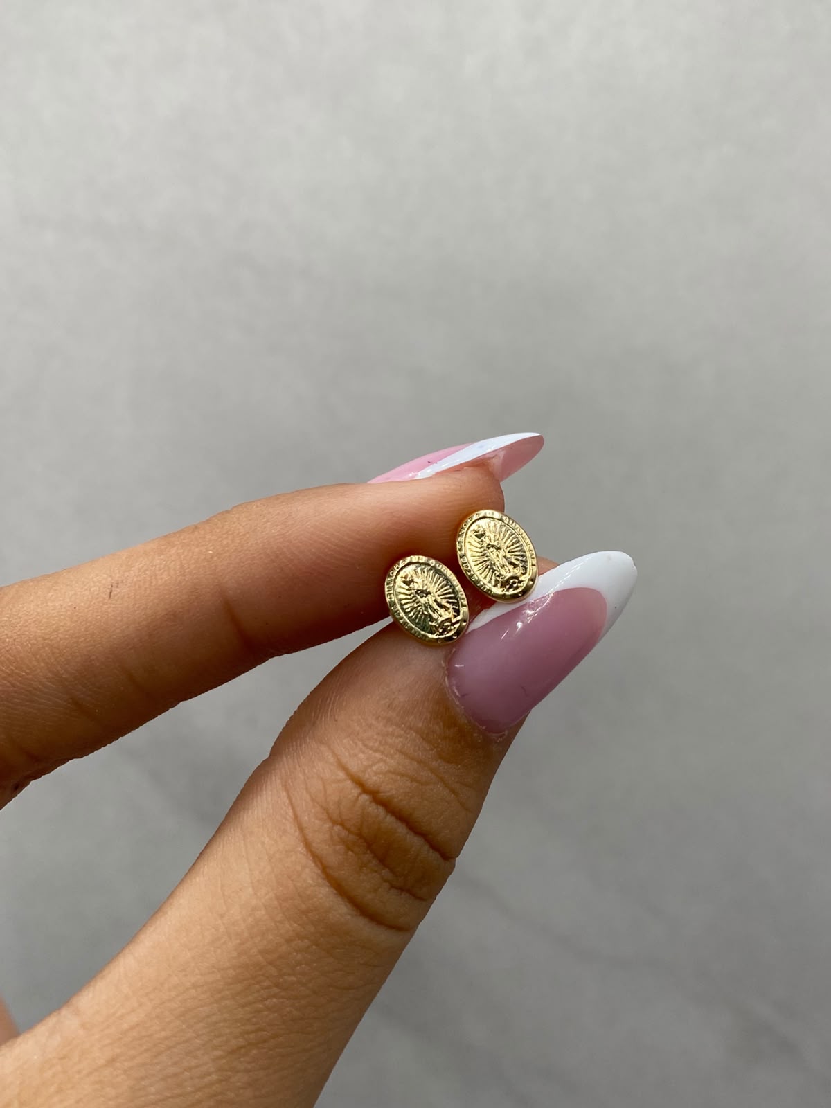 Topos virgen milagrosa  Oro amarillo 18k 0,69 Gr / 8,15 mm