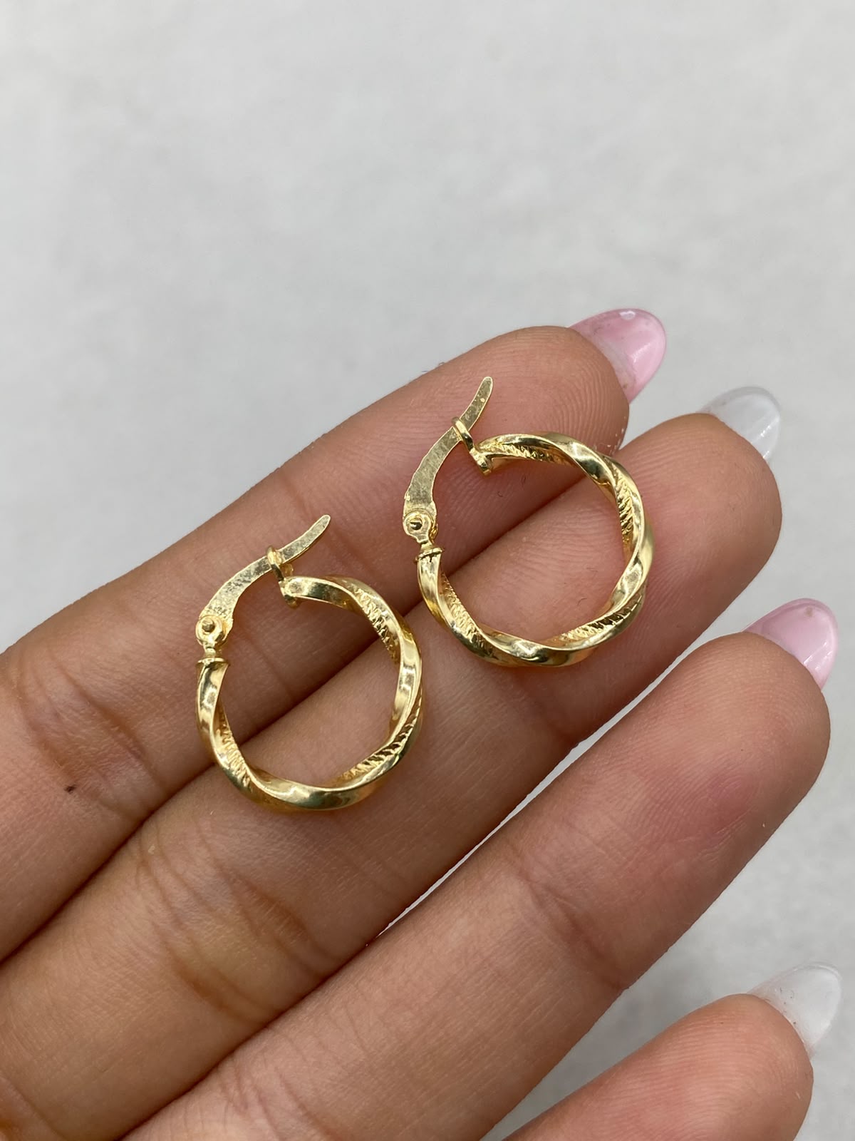 Candonga entorchada* Oro amarillo 18k 1,20 Gr / 2,0 Cm