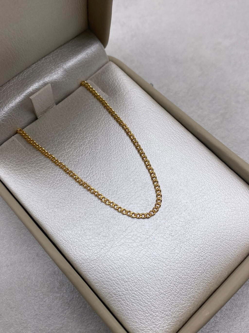 Pulso It cubano Oro amarillo 18k 0,80 Gr / 2 mm / 19 Cm
