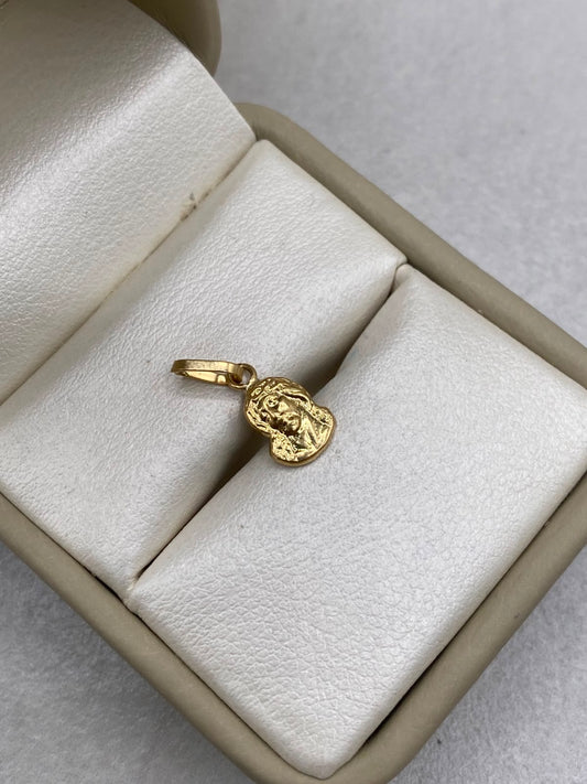 Dije jesucristo Oro amarillo 18k 0,34 Gr / 7,11 mm / 2,0 Cm