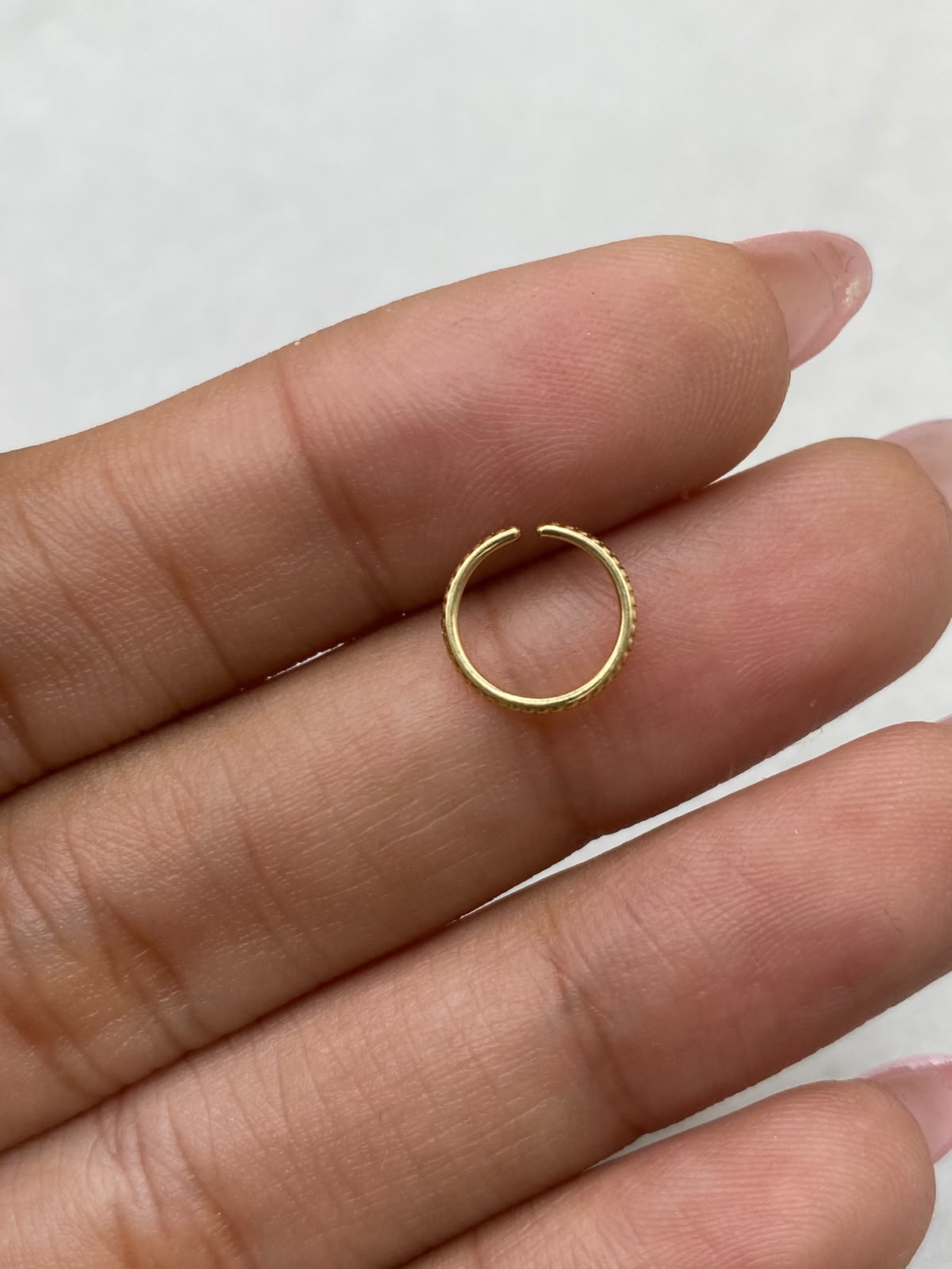 Piercing aro borde diamantado