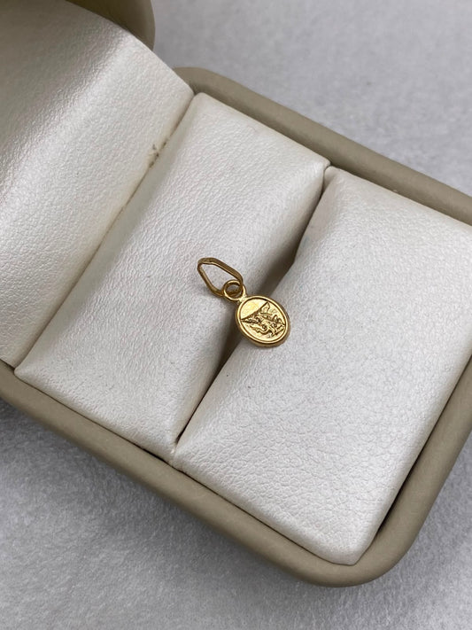 Dije mini san miguel de arcangel  Oro amarillo 18k 0,26 Gr / 5,80 mm / 1,5 Cm