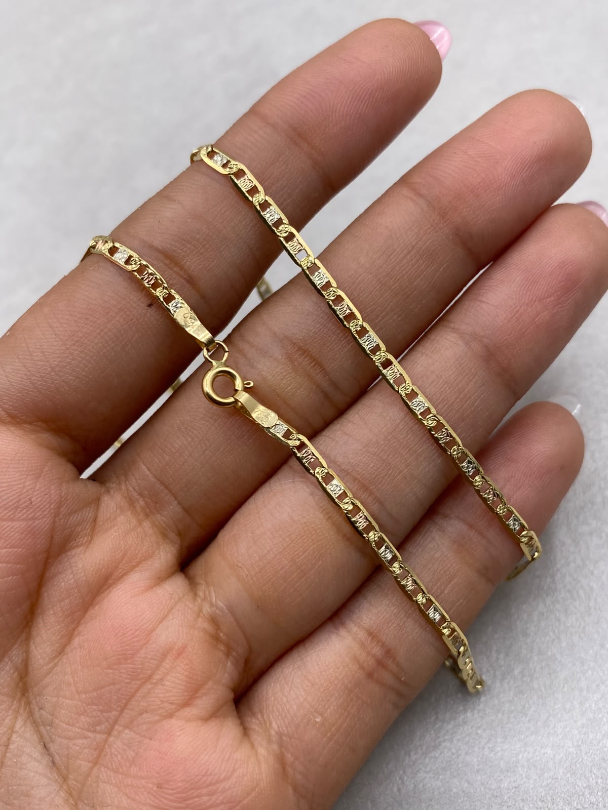 Cadena It Plana Diamantada Tres oros 18k 6,03 Gr / 2,33 mm / 60 Cm