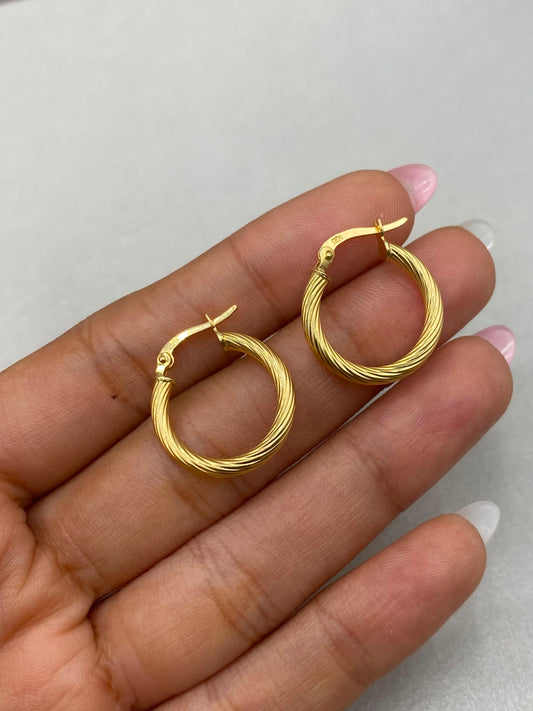 Candonga entorchada Oro amarillo 18k 1,78 Gr / 2,5 Cm