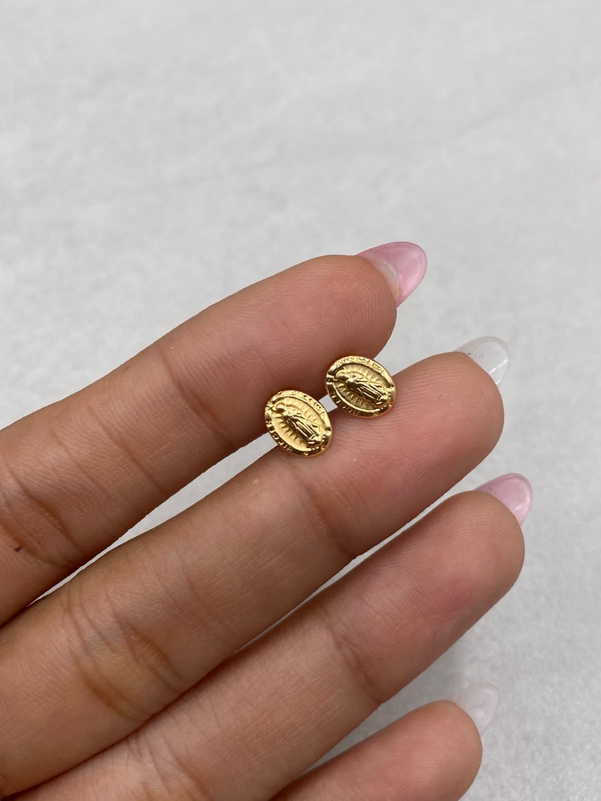 Topos virgen Guadalupe Oro amarillo 18k 0,65 Gr / 6 mm
