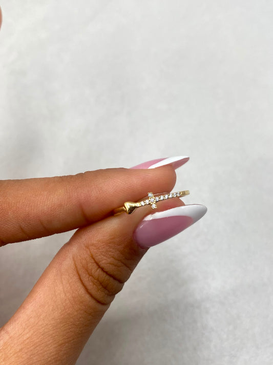 Anillo corazon con cruz circones blancos Oro amarillo 18k / Talla 6 / 1,03 Gr